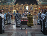 Епископ Симон совершил утреню Великой субботы с чином погребения плащаницы