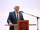 За активное сотрудничество в деле духовного развития подрастающего поколения и организацию фестивалей православной культуры награжден благочинный приходов Новошахтинского округа