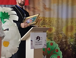 Настоятель Свято-Пантелеимоновского прихода иерей Леонид Зацепилин и директор воскресной школы Татьяна Юрьевна Дубовик приняли участие в семинаре «Дон гостеприимный», который состоялся в МБДОУ Детский сад № 9 «Ромашка»