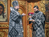 Епископ Шахтинский и Миллеровский Симон совершил Литургию Преждеосвященных Даров в Покровском кафедральном соборе г. Шахты