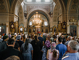В храме святителя Тихона Задонского ст. Кривянской в день погребения настоятеля прихода протоиерея Анатолия Почтового состоялось соборное богослужение духовенства Донской митрополии
