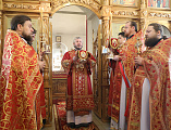 Преосвященнейший епископ Симон в субботу Светлой седмицы совершил праздничное богослужение в храме Донской иконы Божией Матери г. Новошахтинска