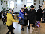 Преосвященнейший епископ Симон с гуманитарной помощью посетил нуждающихся жителей отдаленных населенных пунктов Верхнедонского и Шолоховского округов Ростовской области