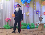 Иерей Игорь Лосев вместе с супругой посетил детский сад в городе Шахты