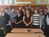 О добродетелях ученикам школы № 6 города Каменск-Шахтинский рассказала директор воскресной школы «Радость» при храме Почаевской иконы Божией Матери Виктория Викторовна Галдина
