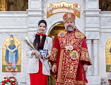 Праздник Светлого Христова Воскресения в Покровском кафедральном соборе города Шахты продолжился великой вечерней