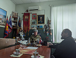 Гуманитарную помощь от Новошахтинского благочиния доставили в штаб Донецкого округа ВКО ВВД