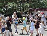 Семья как малая Церковь: в Свято-Покровском храме города Каменск-Шахтинский торжественно отметили День семьи, любви и верности
