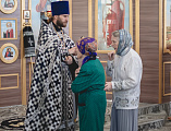 Преосвященнейший епископ Симон совершил Литургию Преждеосвященных Даров в храме святого благоверного князя Александра Невского города Шахты