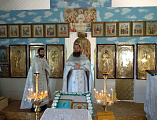В день святителя Николая, архиепископа Мир Ликийских, Чудотворца, благочинный Миллеровского церковного округа иерей Роман Калинин совершил Божественную литургию в храме святителя Николая Мирликийского г. Миллерово
