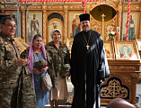 Руководителя епархиального отдела по приграничному сотрудничеству и серебряных добровольцев клуба «Мироносицы» наградили медалями за помощь воинам