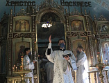 На девятый после кончины протоиерея Валерия Татаркина Преосвященнейший епископ Симон совершил заупокойную Божественную литургию в храме святителя Николая г. Шахты