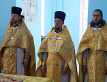 Преосвященнейший епископ Симон и паломники Шахтинской епархии молились за Литургией в храме святителя Николая Чудотворца станицы Еланской Шолоховского района