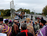 Традиционным крестным ходом отметили праздник Крестовоздвижения в Гуковском благочинии