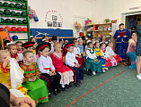 протоиерей Андрей Поздняков в праздник Покрова Богородицы поздравил воспитателей и детей детского сада ст. Заплавской