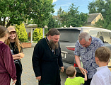 Генеральный директор «Роскосмоса» Дмитрий Олегович Рогозин вместе с семьей посетил Пятницкое архиерейское подворье станицы Манычской