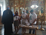  В храме Донской иконы Богородицы г. Новошахтинска прошло торжественное вручение свидетельств выпускникам школы православных добровольцев «Дельфин»
