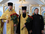 По случаю годовщины великого освящения домового храма в честь апостола и евангелиста Иоанна Богослова при ИСОиП (филиал) ДГТУ г. Шахты совершено соборное богослужение
