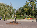 В день Воздушно-десантных войск Преосвященнейший епископ Симон возложил цветы к мемориалу в Александровском парке города Шахты