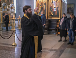 Приход Покровского кафедрального собора г. Шахты продолжает духовную традицию чтения Псалтири в Рождественский пост