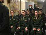 Иерей Евгений Поцелуев с пастырским визитом посетил 68 гвардейский танковый полк