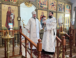 С архипастырским визитом епископ Симон посетил храм святителя Николая Чудотворца поселка Аютинский города Шахты