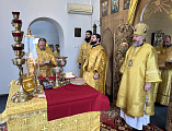 Епископ Симон совершил Божественную литургию в храме святителя Николая слободы Родионово-Несветайской