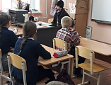 Иеромонах Арсений (Алимов) провел открытый урок в школе № 22 ко Дню православной книги