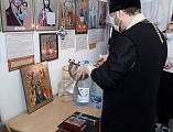 Протоиерей Роман Мясников с пастырским визитом посетил дом престарелых в пос. Садовый 
