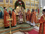 В пятницу Светлой седмицы Преосвященнейший епископ Симон совершил Божественную литургию в храме Святой Троицы города Каменск-Шахтинский