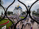 В день памяти преподобного Сергия Радонежского Преосвященнейший епископ Симон сослужил Предстоятелю Русской Церкви в Троице-Сергиевой Лавре