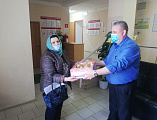 Прихожане храма святого Захарии г. Новошахтинска посетили социальные организации города в день памяти 40 мучеников Севастийских