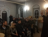 В преддверии великого праздника Рождества Христова состоялась встреча казаков станицы Мало-Несветаевской с духовником протоиереем Романом Амплеевым