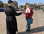 В Покровском кафедральном соборе прошла миссионерская акция, посвященная празднику Покрова Пресвятой Богородицы