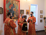 В престольный день Преосвященнейший епископ Симон совершил Божественную литургию в храме в честь великомученицы Варвары города Гуково