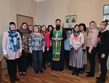 Иерей Алексий Скосарев поздравил преподавателей и учащихся колледжа экономики и сервиса ИСОиП (ф) ДГТУ с днем памяти святителя Николая Чудотворца