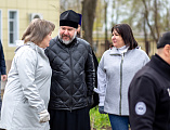 Епископ Симон принял участие в весеннем Дне древонасаждения и субботнике в городе Шахты