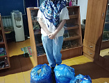 Нуждающиеся Маньковского прихода получили одежду от «Глории Джинс»