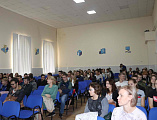 В Шахтинской епархии прошел Круглый стол «Гармонизация межэтноконфессиональных отношений в молодежной среде», собравший студентов ссузов и вуза города Каменск-Шахтинский