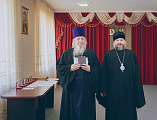 Епископ Шахтинский и Миллеровский Симон вручил Патриаршие награды духовенству Шахтинской епархии