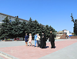 Преосвященнейший епископ Симон принял участие в открытии мемориальной доски в честь героя Великой Отечественной войны и возложении цветов на площади «Сорокалетия Победы» в г. Шахты