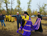 Епископ Симон совершил молебен о благословении работ и урожая на донских полях