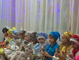 Клирик Никольского храма города Шахты принял участие в новогоднем утреннике детского сада «Золотая рыбка»