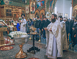 В праздник Крещения Господня Преосвященнейший епископ Симон совершил Литургию, чин Великого освящения воды и диаконскую хиротонию в Покровском кафедральном соборе г. Шахты