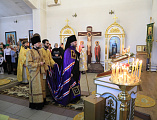 Преосвященнейший епископ Симон возглавил воскресную Божественную литургию в храме Святой Троицы города Каменск-Шахтинский