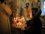 Преосвященнейший епископ Симон возглавил воскресную Божественную литургию в храме Святой Троицы города Каменск-Шахтинский