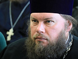 В районном ДК пос. Каменоломни состоялась встреча профессора Александра Леонидовича Дворкина с духовенством Шахтинской епархии. На встрече присутствовал епископ Шахтинский и Миллеровский Симон