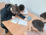Певчая Никольского храма провела урок о православной книге для старшеклассников Новошахтинска