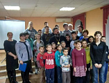 Настоятель храма святой преподобномученицы Елисаветы города Гуково иерей Георгий Русинов с дружественным визитом посетил гуковскую специальную школу-интернат №12