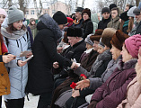 В Зверево состоялся митинг, посвященный 77-ой годовщине освобождения города от немецко-фашистских захватчиков. В мероприятии принял участие иерей Димитрий Дяур